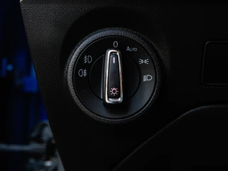Seat Leon ST 1.0 EcoTSI Style Intense | Carplay | Keyless | Climate control | Cruise control | PDC v+a | Trekhaak / 28