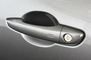 Alfa Romeo Junior 1.2 Turbo Hybrid Ibrida Speciale Pack Techno Stoelverwarming Camera / 20