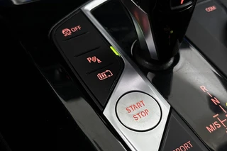 BMW X3 xDrive30e High Executive SOH 95% M Sport Keyless Head-Up / 39