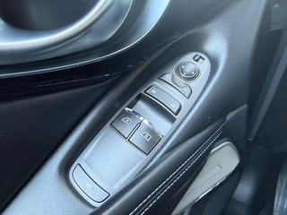 Infiniti Q60 Coupé 2.0t Premium Tech *Schuif-/Kanteldak & ACC* / 15
