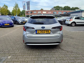 Toyota Corolla Touring Sports 1.8 Hybrid DYNAMIC STOELVERW KEYLESS 17'' LM-VELGEN CLIMA AD-CRUISE APPLE/ANDROID PRIVACY GLASS NL-AUTO CAMERA / 36