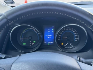 Toyota Auris 1.8 Hybrid Executive / 12