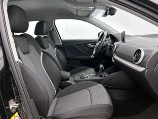 Audi Q2 35 TFSI S Edition Automaat | Adaptive Cruise | Stoelverwarming | CarPlay | Camera | Parkeersensoren / 11