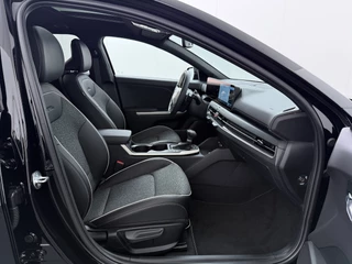 Kia K4 Sportswagon 1.0 T-GDi MHEV GT-Line Launch Edition (pano) - Elektrische Bestuurdersstoel - Stoel-/Stuurverwarming - Adaptieve Cruise Control - Climate Control - Fabrieksgarantie t/m 2033 / 41