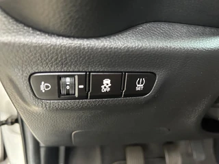 Kia Picanto 1.0 DPi DynamicPlusLine | Apple Carplay / Android Auto | Navigatiesysteem | Lichtsensor | Parkeersensoren + Camera Achter | Cruise Control | Climate Control | 15"Lichtmetalen Velgen / 12
