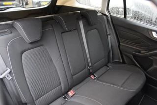 Ford Focus Wagon 125PK HYBRID TITANIUM-X VIRTUAL-COCKPIT B&O AUDIO CLIMA P-SENSOREN 17"LMV LED CAMERA WINTERPACK NL-AUTO / 28
