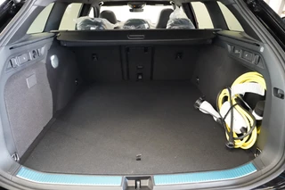 Škoda Superb Combi 1.5 TSI PHEV Sportline Business  Climate control Panoramadak Leder Elek. Stoelen Stoel Ventilatie/Verwarming 24 Maanden garantie* (Vraag naar de voorwaarden) / 32