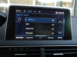 Peugeot 5008 1.2 PureTech Active | Automaat | Trekhaak | 7 zits | Achteruitrijcamera | Parkeersensoren voor | Apple carplay | Climate control | Cruise control | / 18