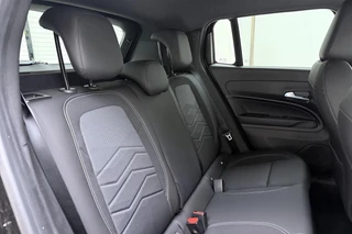 Jeep Avenger Summit 54 kWh | Stoelverwarming | Elektrische achterklep | Achteruitrij camera | Cruise Control / 16