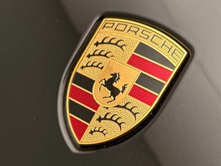 Porsche Macan 3.6 Turbo 400 pk | Bose | Glascoating | Memorie | Camera |Trekhaak | Stoelverwarming | 21 " | / 9