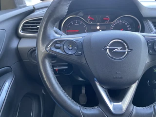 Opel Grandland X 1.2 Turbo Business Executive 130 pk  | 1e eigenaar | dealer onderh. | leder interieur | navigatie | camera | carplay / 22