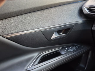 Peugeot 3008 1.2 PureTech Allure|Panorama|Trekhaak|NW Riem / 30
