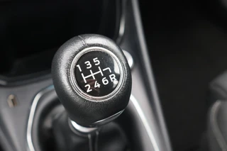 Ford Puma 1.0 ECOBOOST HYBRID TITANIUM CLIMA LM-VELGEN NAVI PARK.SENSOREN / 19