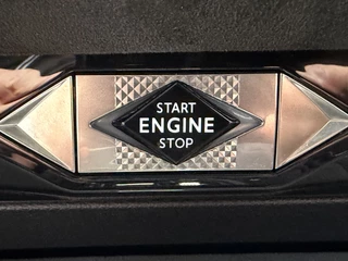 DS DS 4 225pk E-Tense Performance Line (Camera - LED Matrix - Adaptieve Cruise Controle - Keyless Entry - 19"- Automatische Airco - Navigatie - Apple Carplay) / 34