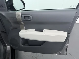 Kia EV3 GT-Line Business Edition 81.4 kWh  - Direct Leverbaar! - Apple Carplay - Adaptieve Cruise Control - Achteruitrijcamera - Stoel-/Stuurverwarming - Fabrieksgarantie t/m 2033 / 43