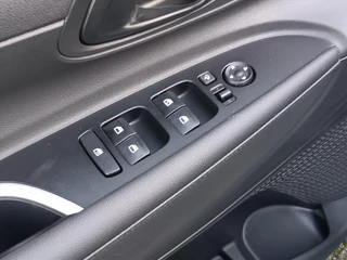 Hyundai Bayon 1.0 T-GDI 48V Mild Hybrid Comfort I Navi + camera / 10