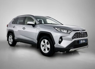 Toyota RAV4 2.5 Hybrid Active Automaat | Adaptive Cruise | Stoelverwarming | CarPlay | Camera | Trekhaak / 7