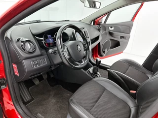 Renault Clio 0.9 TCe Bose | Trekhaak | Camera | Navigatie | Cruise Control | Climate Control | Parkeersensoren / 12