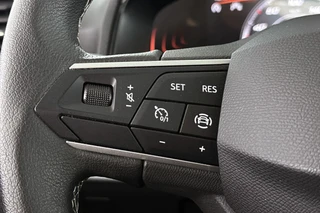 SEAT Arona 1.0 TSI Style Business Connect Automaat Trekhaak Stoelverwarming Virtual LED / 27