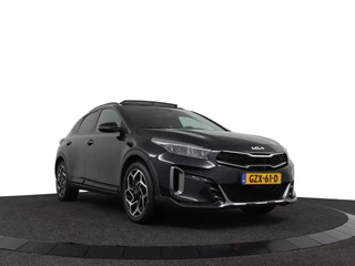 Kia XCeed 1.5 T-GDi GT-Line  - Automaat - Panorama dak - Stoel/Stuur verwarming - Navigatie - Climate Control - Achteruitrijcamera - Elektrische Achterklep - Fabrieksgarantie tot 01-2032 / 12