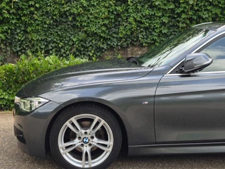 BMW 3-serie Touring M Sport High Ex Panorama A CarPlay Keyless Virtual dash Camera 320i High Executive / 10