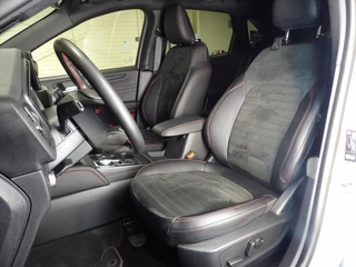 Ford Kuga 2.5 PHEV e-CVT 225pk ST-Line X / 36