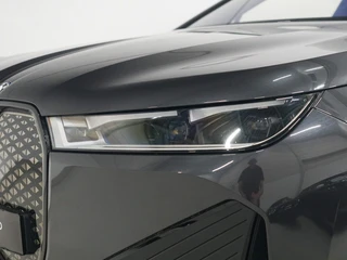 BMW iX xDrive40 Skylounge CoPilot | Elektr. Trekhaak | Harman Kardon / 38