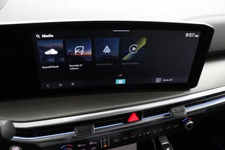 Kia Sorento 1.6 T-GDi Plug-in Hybrid 4WD ExecutiveLine 7p Nieuw en Direct leverbaar! - - Stoel/Stuurverwarming - 1700kg trekgewicht - Apple Carplay - Android Auto - Panorama Dak - - Fabrieksgarantie tot 2033 / 69