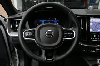Volvo XC60 2.0 T6 AWD Ultimate Dark | 100% SOH | 360 | B&W | Pano / 24