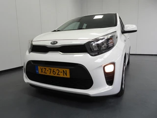 Kia Picanto 1.0 CVVT EconomyPlusLine AIRCO/BLUETOOTH! / 23