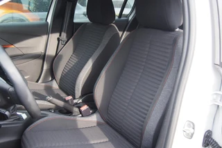 Peugeot 208 1.2 Turbo Active Pack Edition | Airco | LED-Koplampen | 16 inch LM-Velgen | Navigatie | Apple Carplay | Parkeersensoren | Cruise Control | DAB+ Radio | Multifunctioneel Stuurwiel | / 13