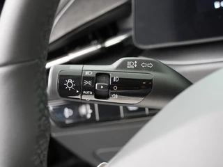 Kia Niro 1.6 GDi Hybrid DynamicLine  - Navigatie - Achteruitrijcamera - Apple & Android Carplay - Climate Control - -Fabrieksgarantie tot 04-2032 / 25