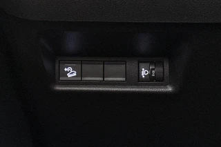 Jeep Avenger 1.2 e-Hybrid Summit Keyless JBL Elektrische Achterklep Achteruitrijcamera / 25