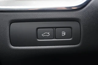 Volvo XC60 T6 Recharge AWD Plus Bright | Stoelverwarming | Trekhaak | 360° Camera |  Long range  | Pilot Assist |  BLIS  | Keyless / 33