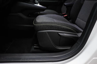 Renault Captur 1.3 mild hybrid 160 techno / 27