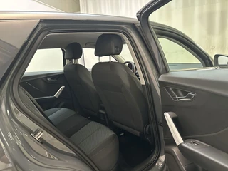 Audi Q2 30 TFSI Pro Line Navigatie App-Connect DAB+ / 18