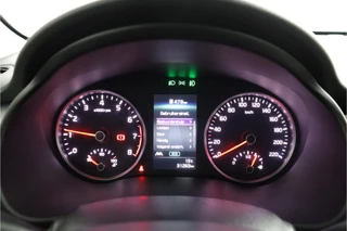Kia Stonic 1.0 T-GDi MHEV DynamicPlusLine  Apple Carplay/Android Auto - Cruise Control - Climate Control - Navigatie - Stuur/Stoel Verwarming - Fabrieksgarantie tot 10-2031 / 22