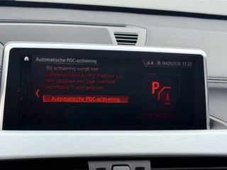 BMW X1 xDrive20i High Executive  | Afn. trekhaak | Pano | LED | Leder | Sportstoelen | Apple/Android | Stoelverwarming / 60