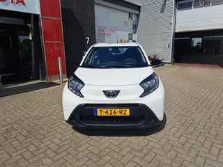 Toyota Aygo X Play AIRCO CAMERA AD-CRUISE APPLE/ANDROID NL-AUTO / 6