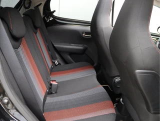 Peugeot 108 1.0 e-VTi Top  | Cruise Control | Camera | Keyless | Org. NL / 23