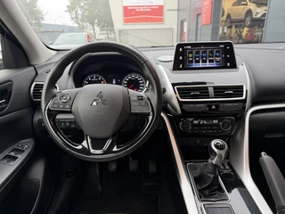 Mitsubishi Eclipse Cross 1.5 DI-T First Edition (Trekhaak (1.600kg) - Camera - Leder incl stoelverwarming - Parkeersensoren V+A - Keyless Entry - Head up) / 15