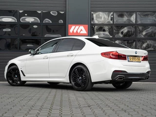 BMW 5-serie 530e iPerformance High Executive / 31