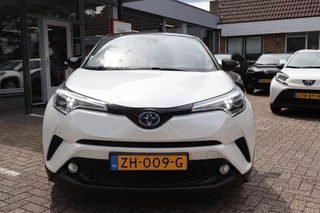 Toyota C-HR 1.8 HYBRID STYLE / 34