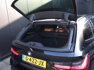 BMW 3-serie Touring 330i High Executive Edition | M SPORT | LEDER |  PANO-DAK | 360° CAMERA | CRUISE | APPLE CARPLAY | STOELVERW. | / 16