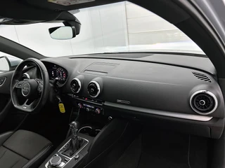 Audi A3 Limousine 35 TFSI S-Line Automaat | Adaptive Cruise | Parkeersensoren | Panoramadak / 12