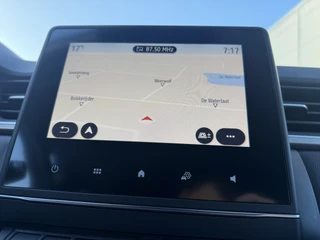 Renault Captur 100pk Intens (Keyless Entry - Camera - Parkeersensoren V+A - LED - Automatische Airco - Navigatie - Two Tone) / 22