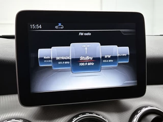 Mercedes-Benz GLA-klasse 180 Business Solution AMG | Trekhaak | CarPlay | Camera | Navigatie | Cruise Control / 15