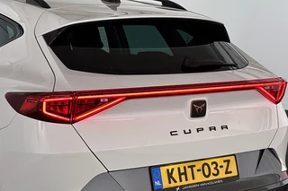 CUPRA Formentor 1.4 e-Hybrid Business Stuur-Stoelverwarming Achteruitrijcamera Keyless Apple Carplay / 21