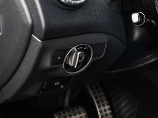 Mercedes-Benz CLA-klasse 180 Business Solution AMG Night Upgrade | Panoramadak | Camera | Apple CarPlay/Android Auto | LED | Navigatie| Stoelverwarming | 18" / 37