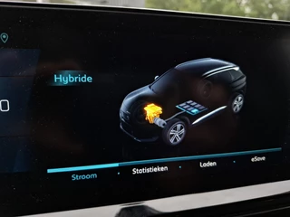 Peugeot 3008 SUV 1.6 HYbrid 225 EAT8 Automaat Road Trip Nav/Cam / 18